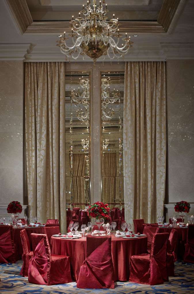 RC_Macau_Ballroom_set_up_Chinese_wedding_vertical_1