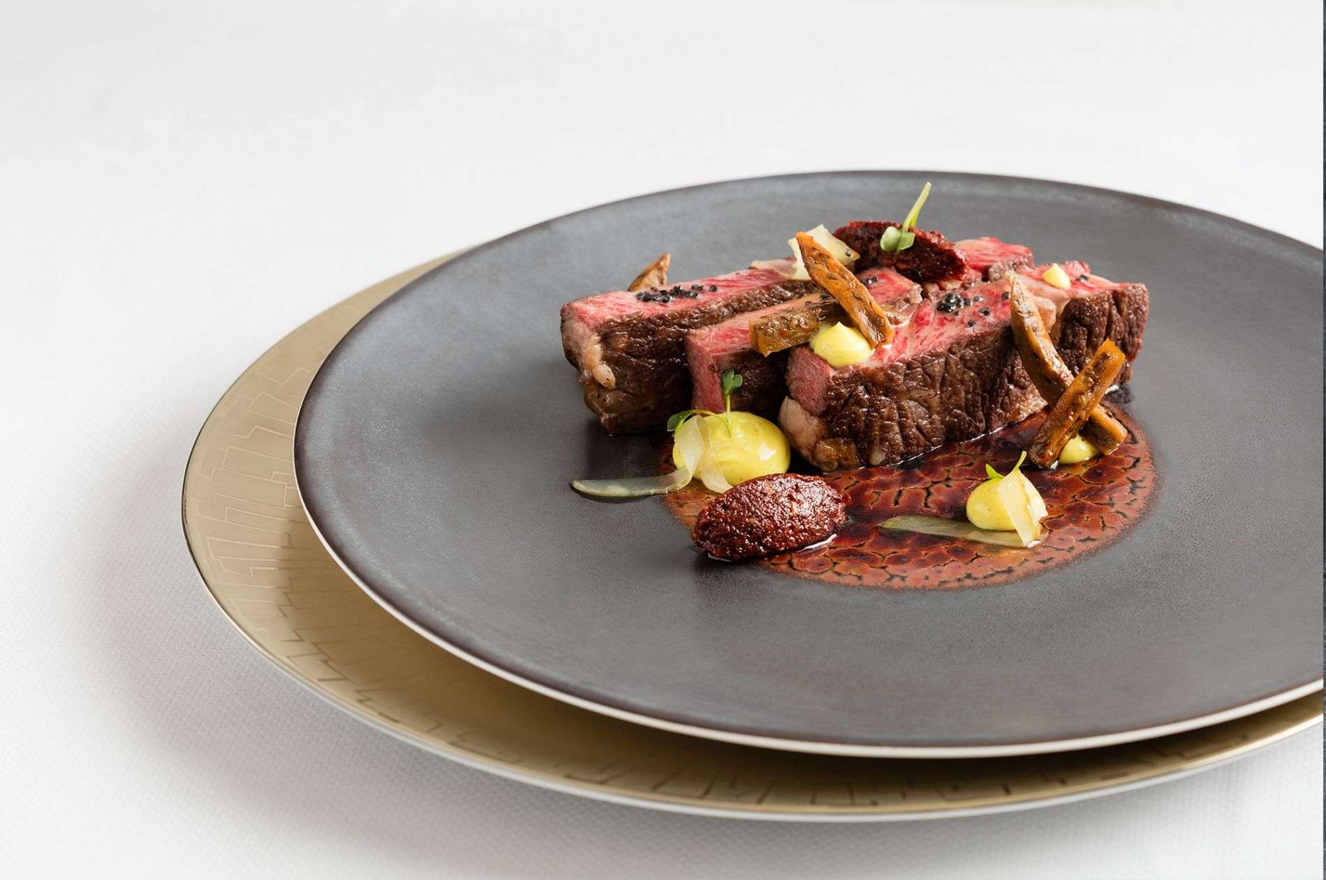 manor Seared-Spanish-rib-eye - Macau Lifestyle