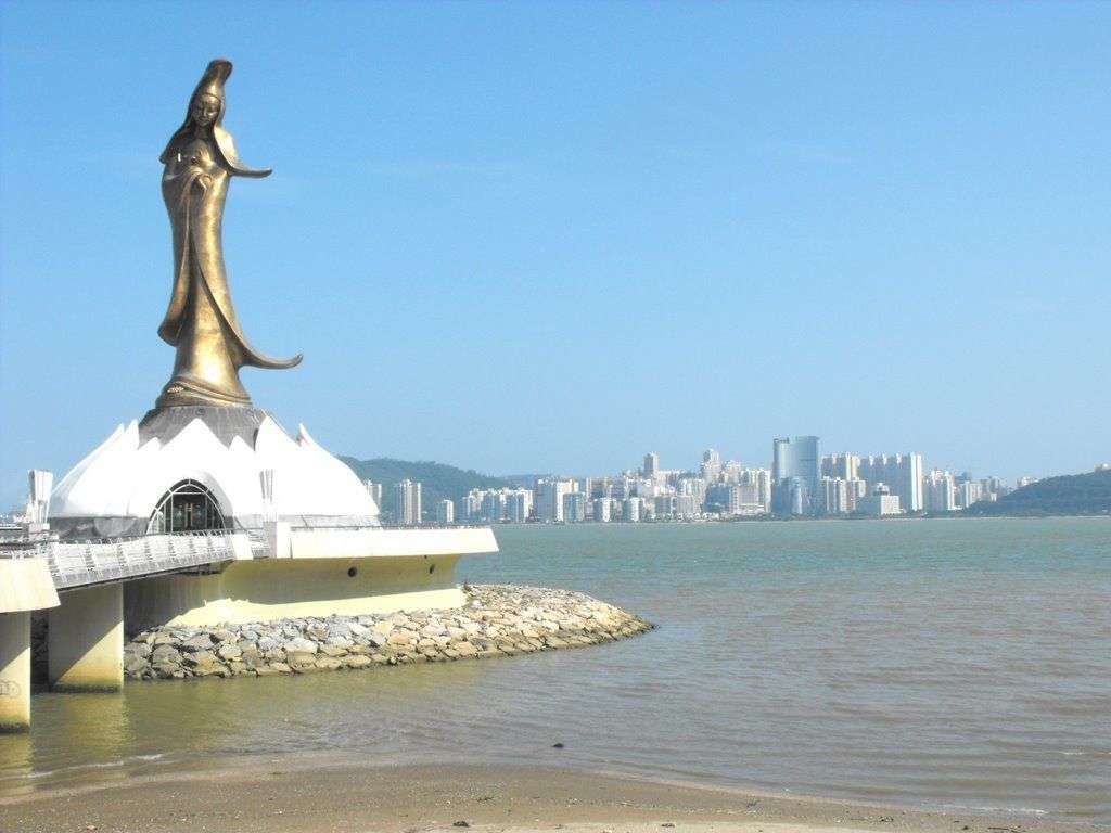 Kun Iam Statue Macau1