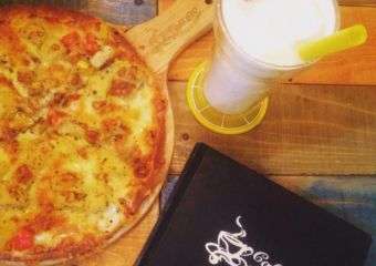 Cafe 610 Pizza and drink