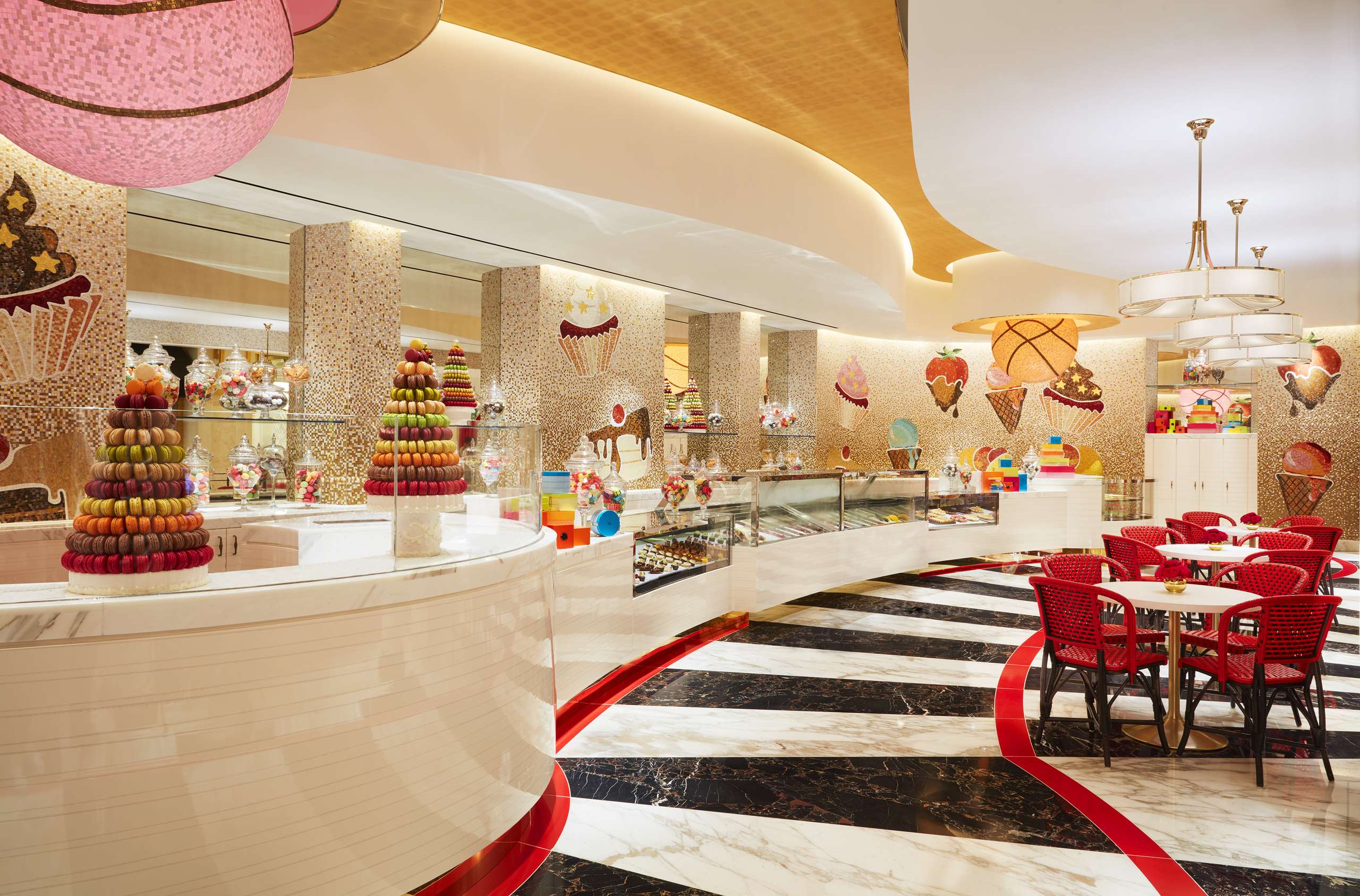 01_Sweets_Roger Davies- wynn palace