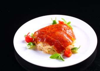 Shredded Chicken with Crispy Skin and Pomelo in Honey Flavoured with Lime Sauce Grand Lisboa The Eight