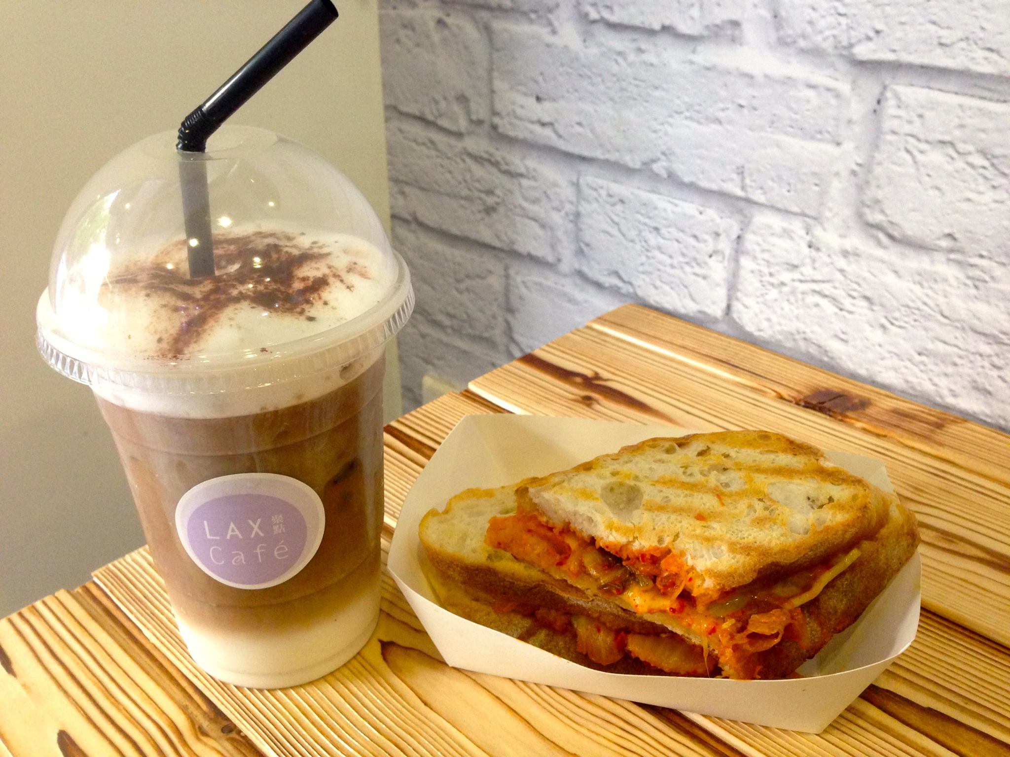 Coffee and Sandwich from LAX Taipa