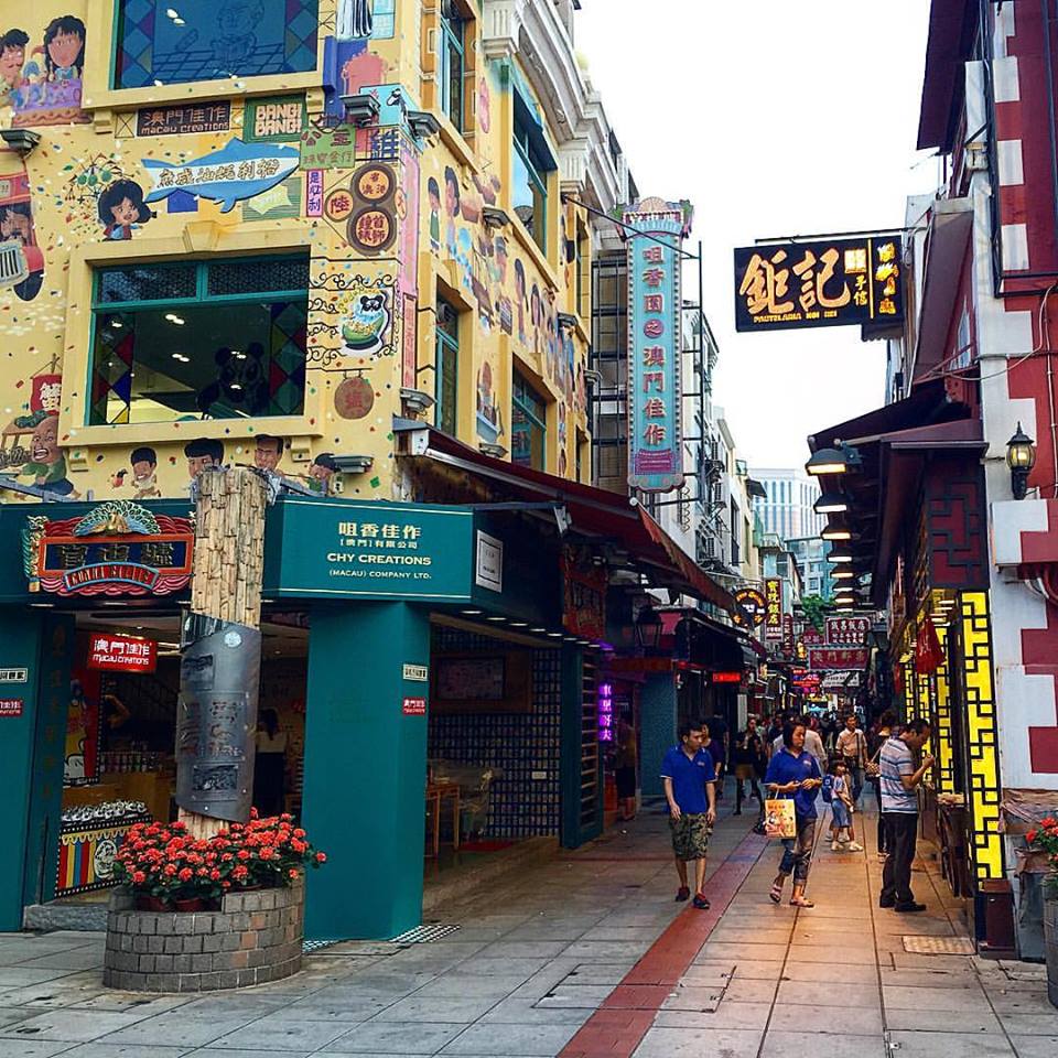 Rua do Cunha in Taipa Village