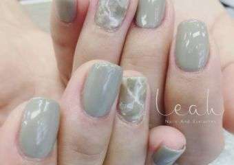 Grey marbled nails from Leah Nails