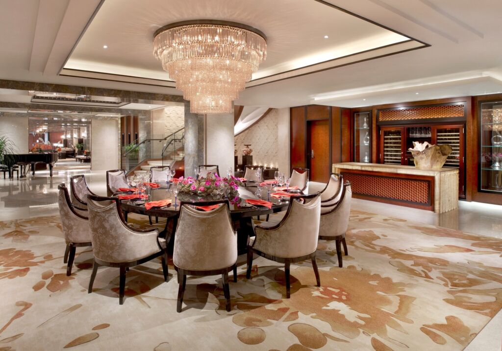 BANYAN TREE Suite_Dining_Room