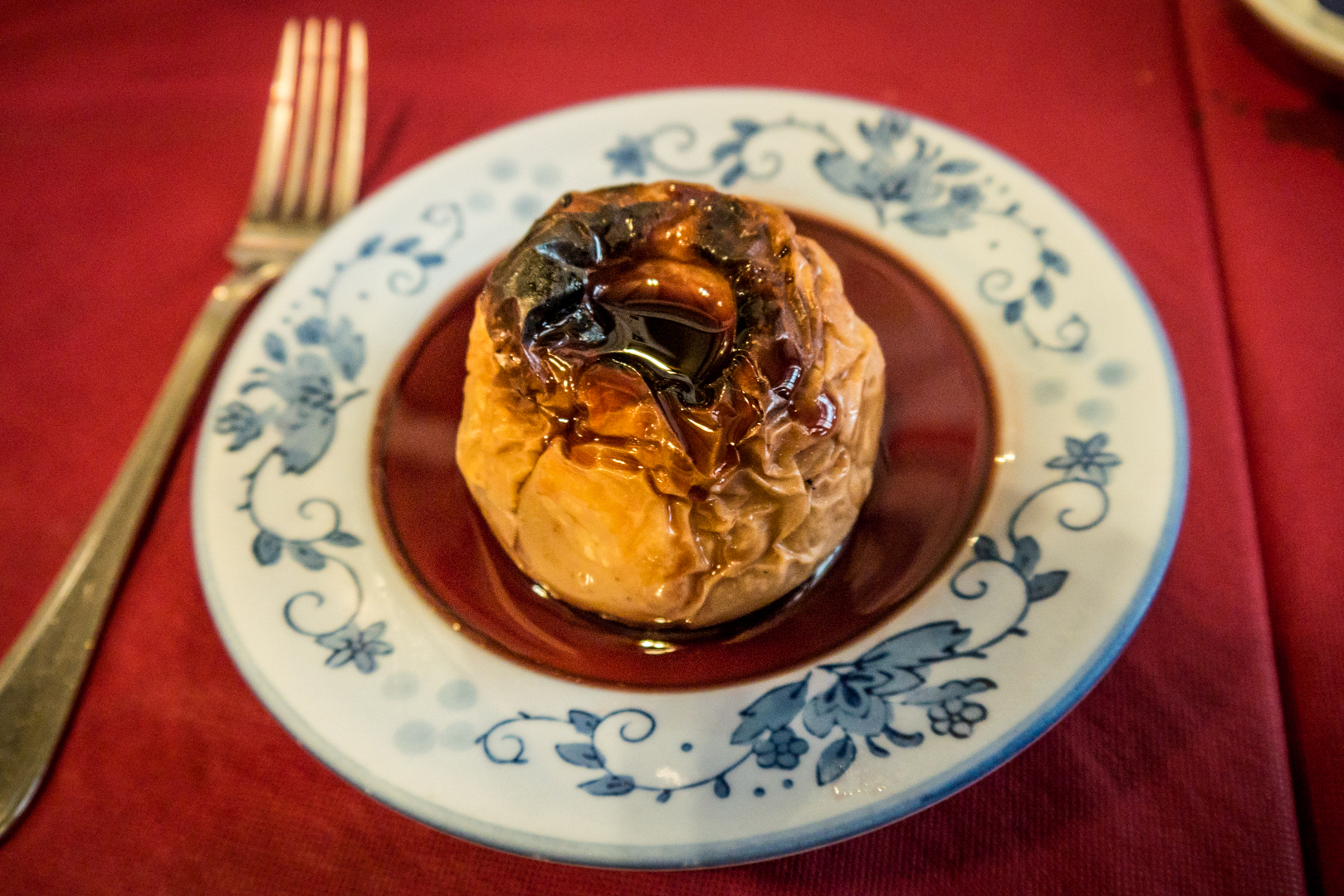 Apple dessert dish at Manuel Cozinha Portuguesa