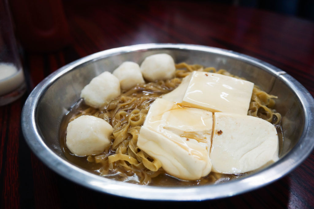 local-style noodles Macau ving kei