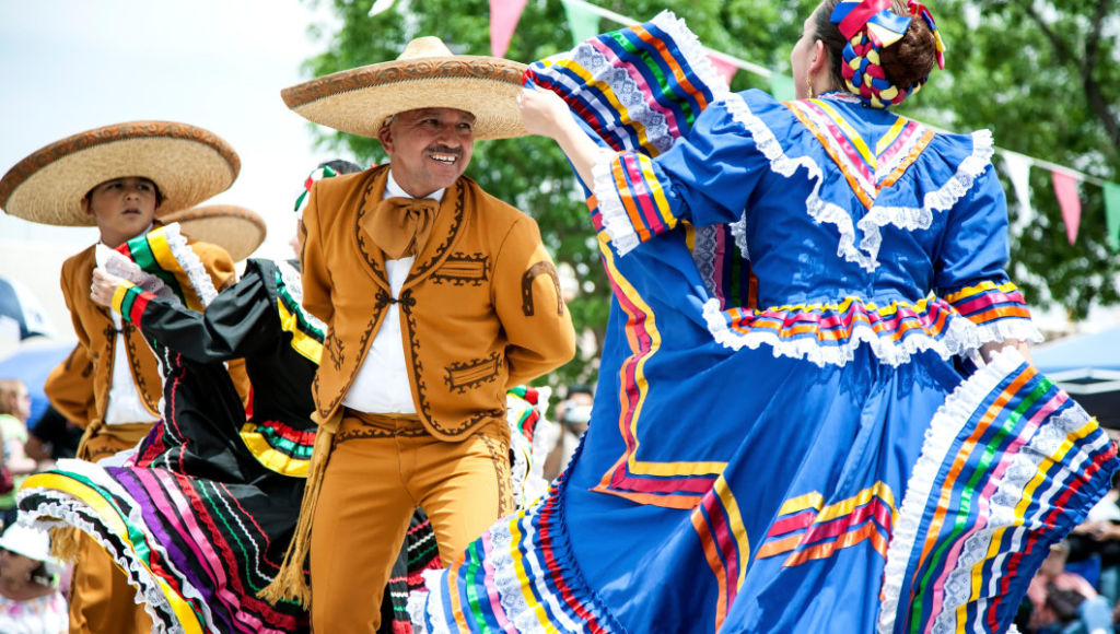 Cinco de Mayo Macau Mexican dancers, Cinco de Mayo Celebration, Old Mesilla, Las Cruces, New Mexico USA