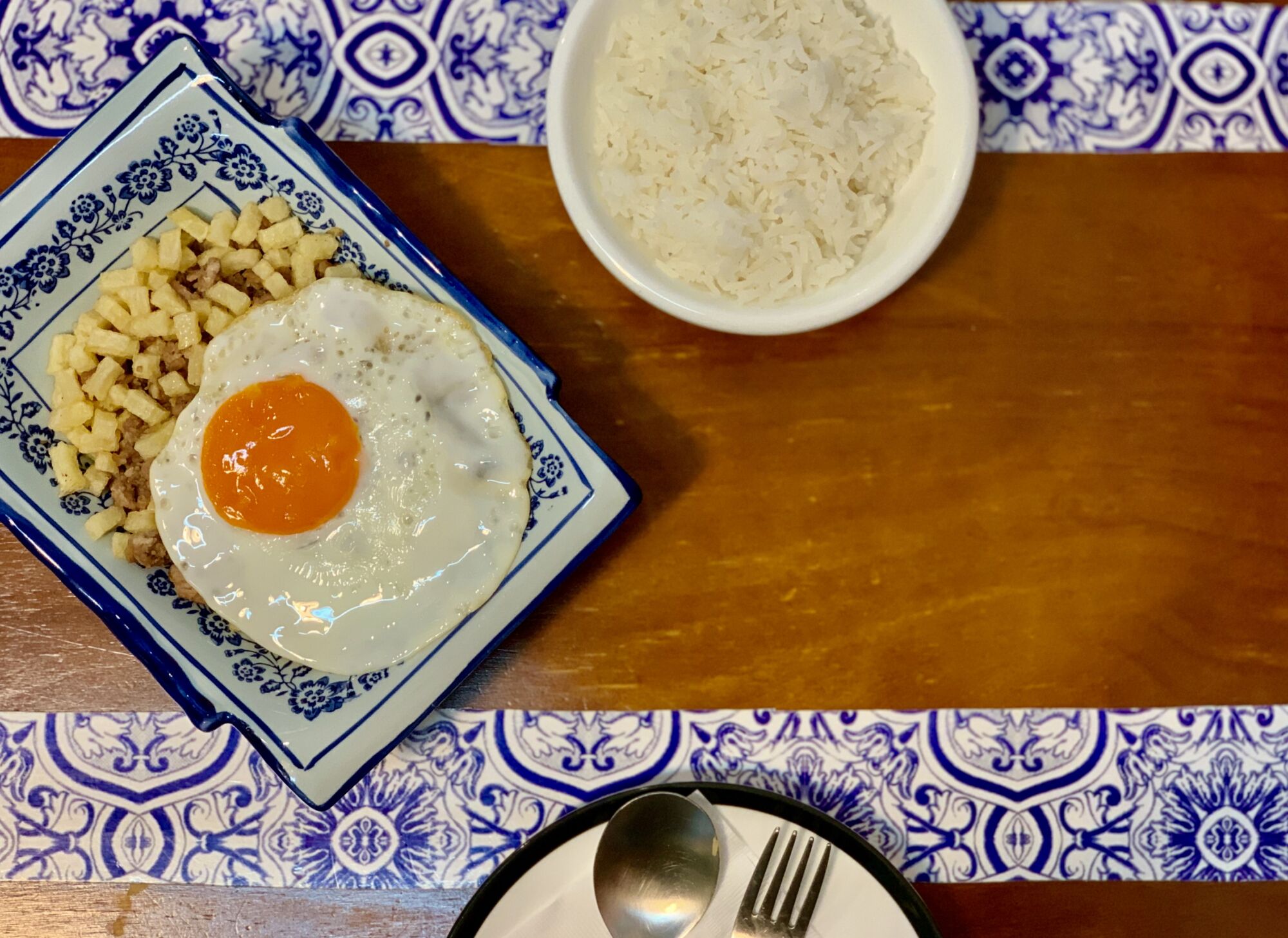 Belos Tempos Minchi with Plain Rice and Plate Shot from Top Macau Lifestyle