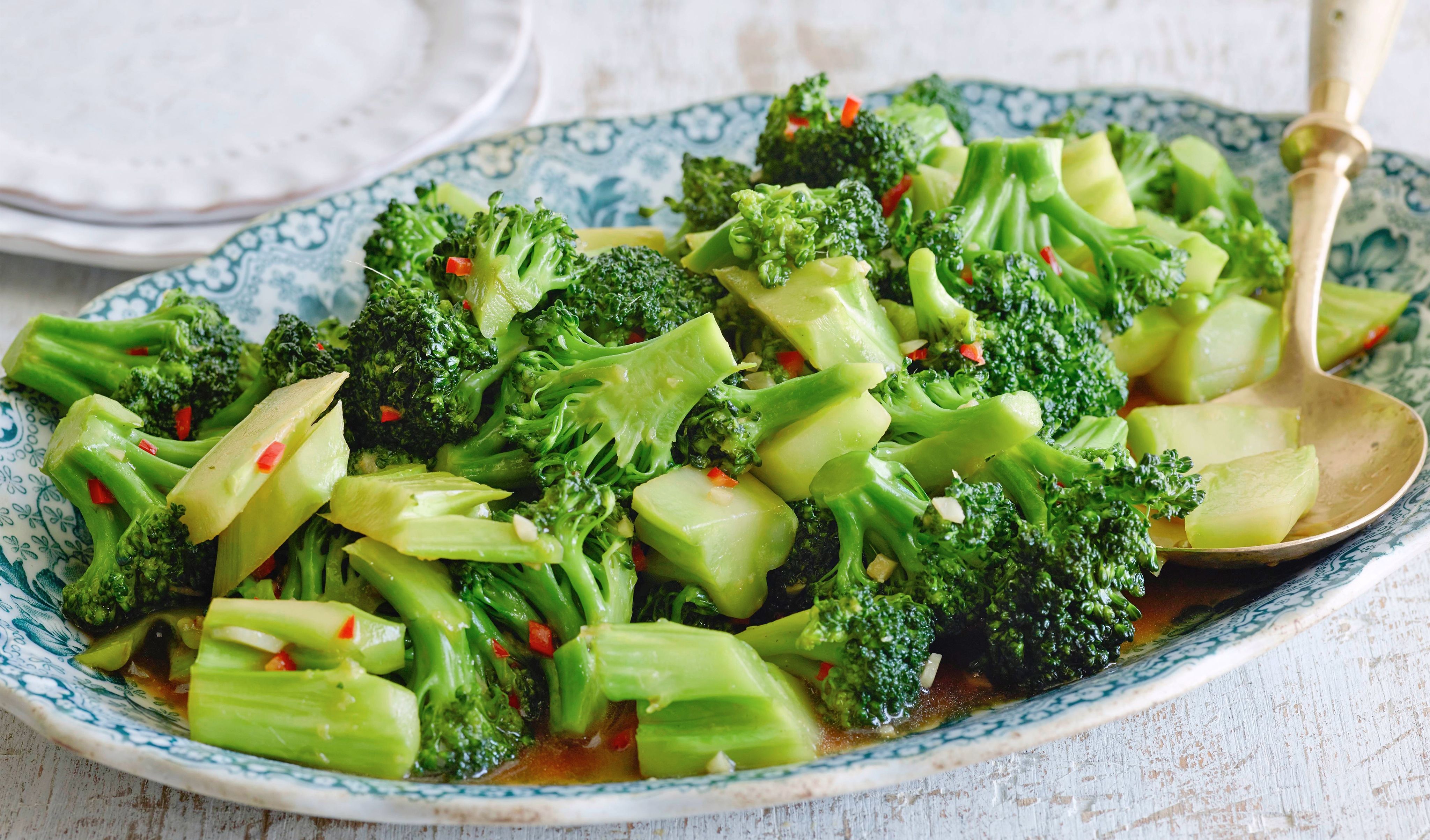 Macau dishes fried broccoli 