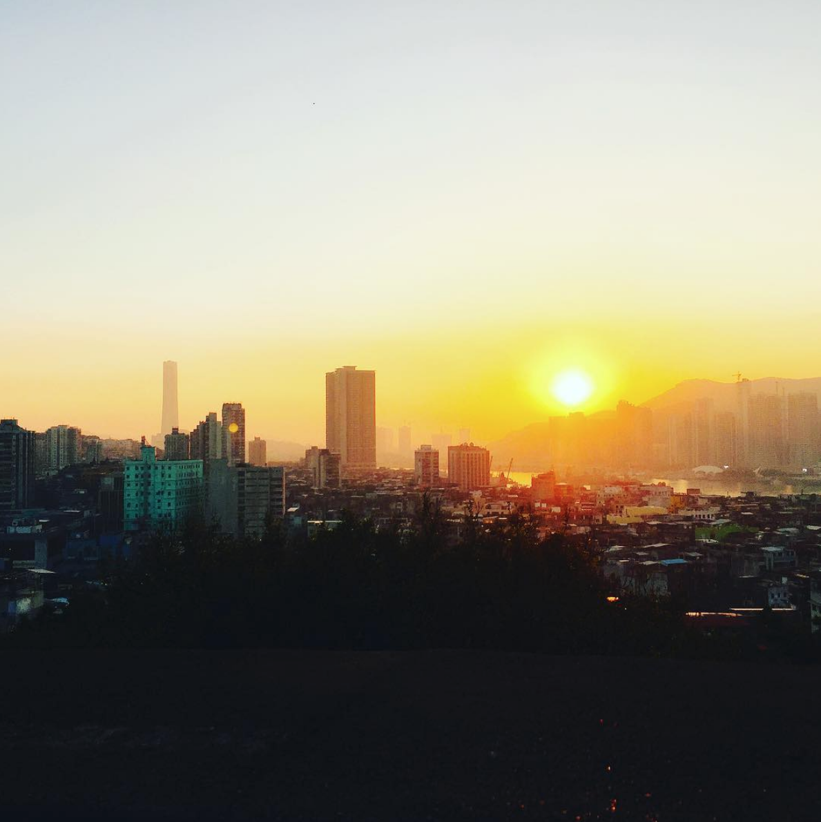 Sunsets Article at Mount Fortress by @pchlfe_kor