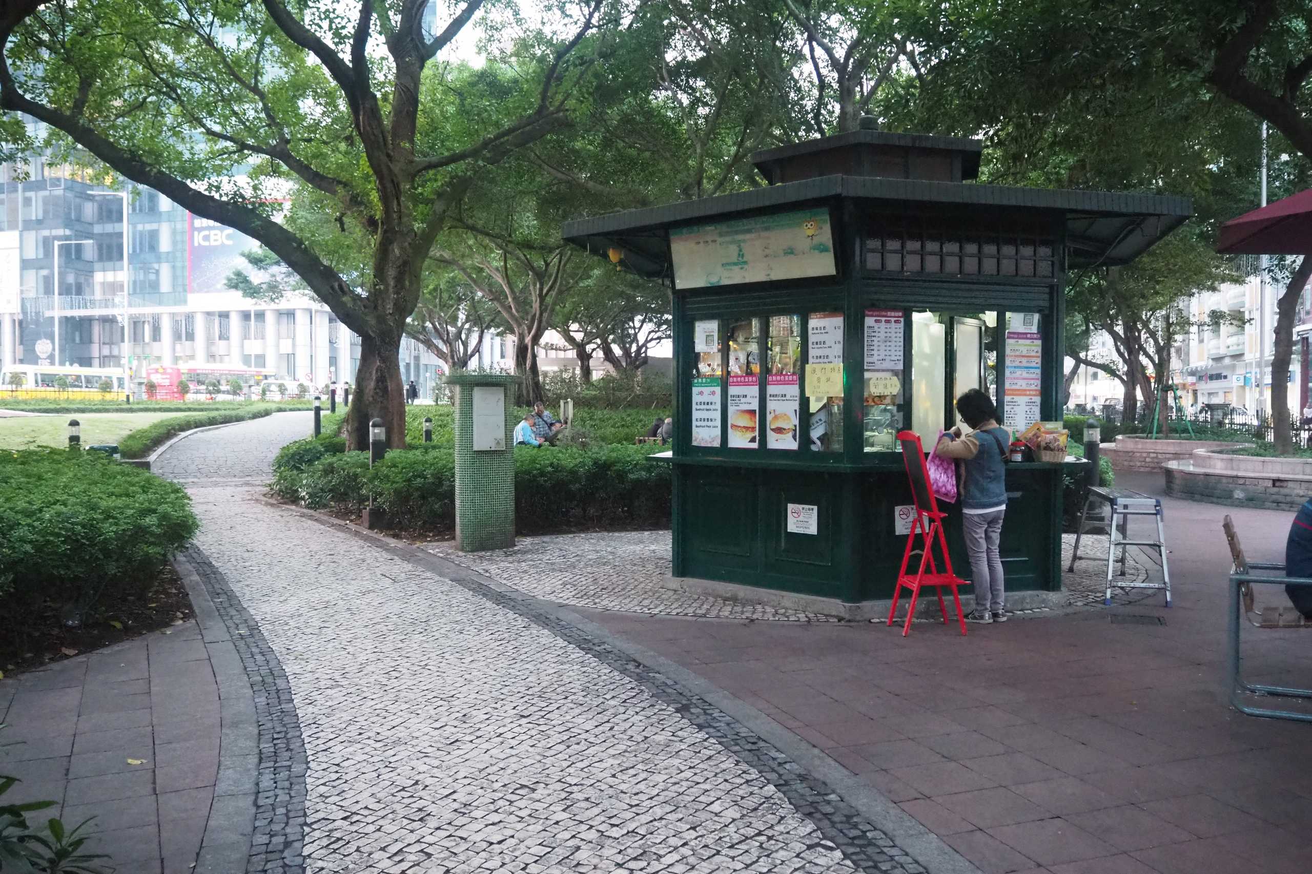 ting ting café macau_kiosk