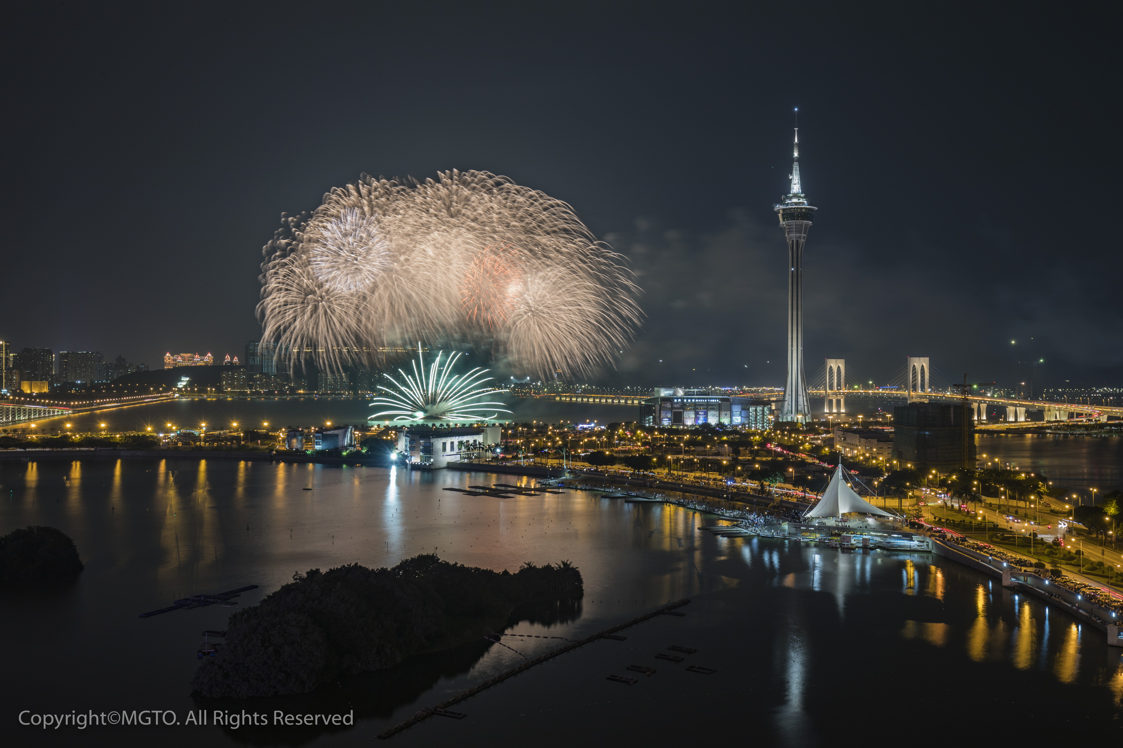 Macau Lifestyle fireworks_big_mgto