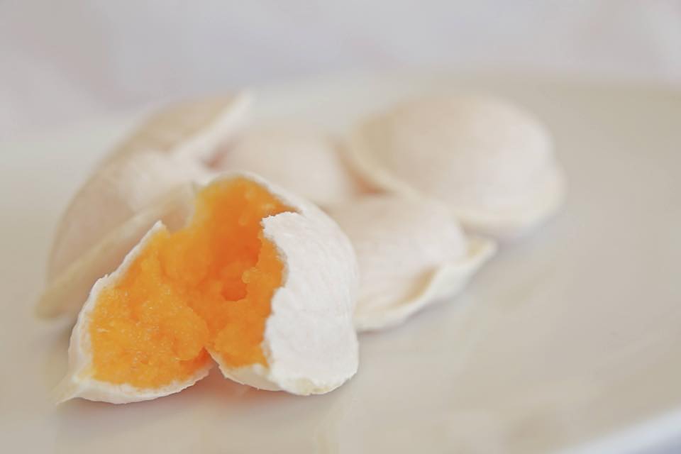 Portuguese pastries Macau ovos moles