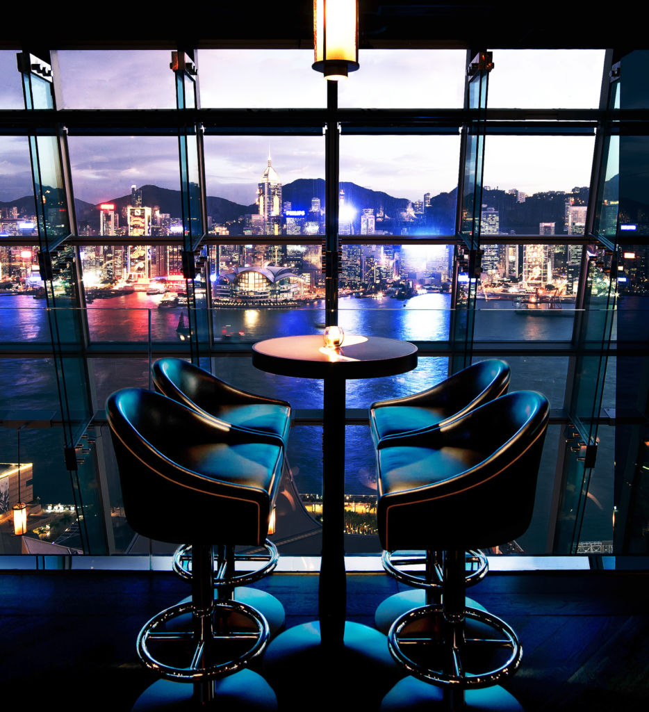 to eat april hong kong aqua spirit bar at night