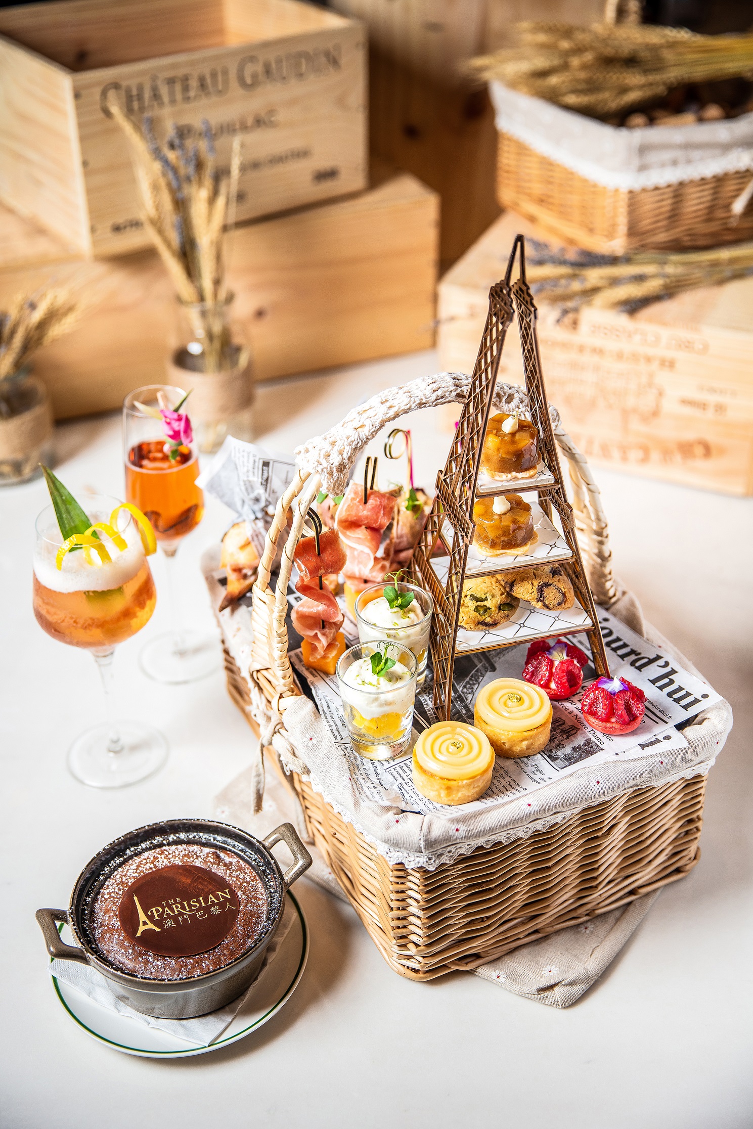 Brasserie French GourMay afternoon tea set