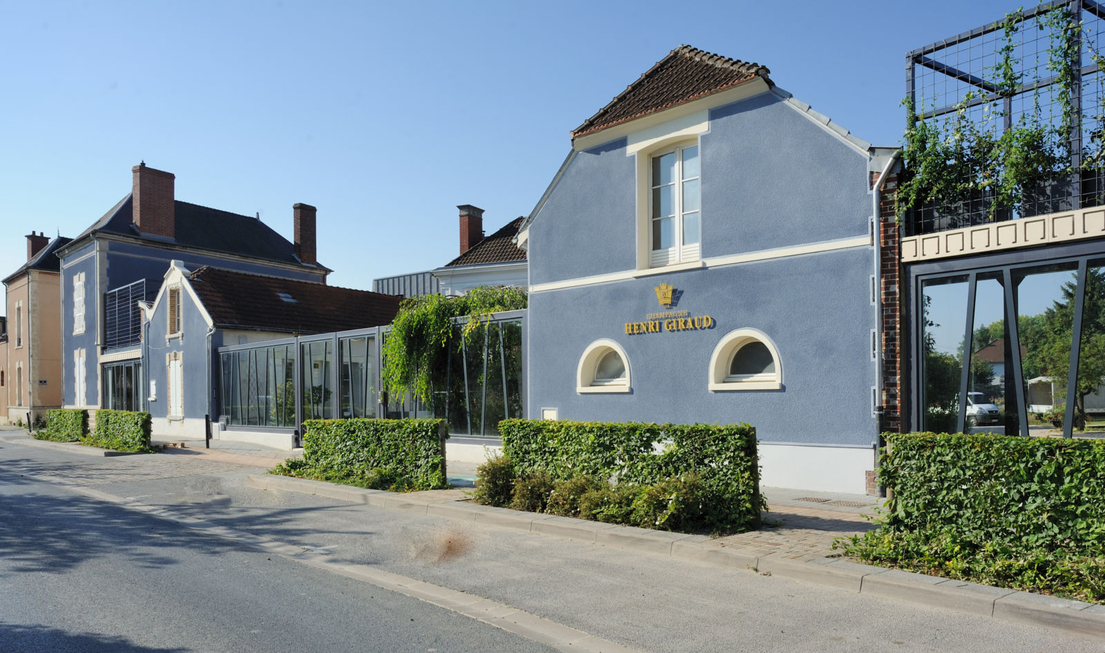 Champagne Henri Giraud facade