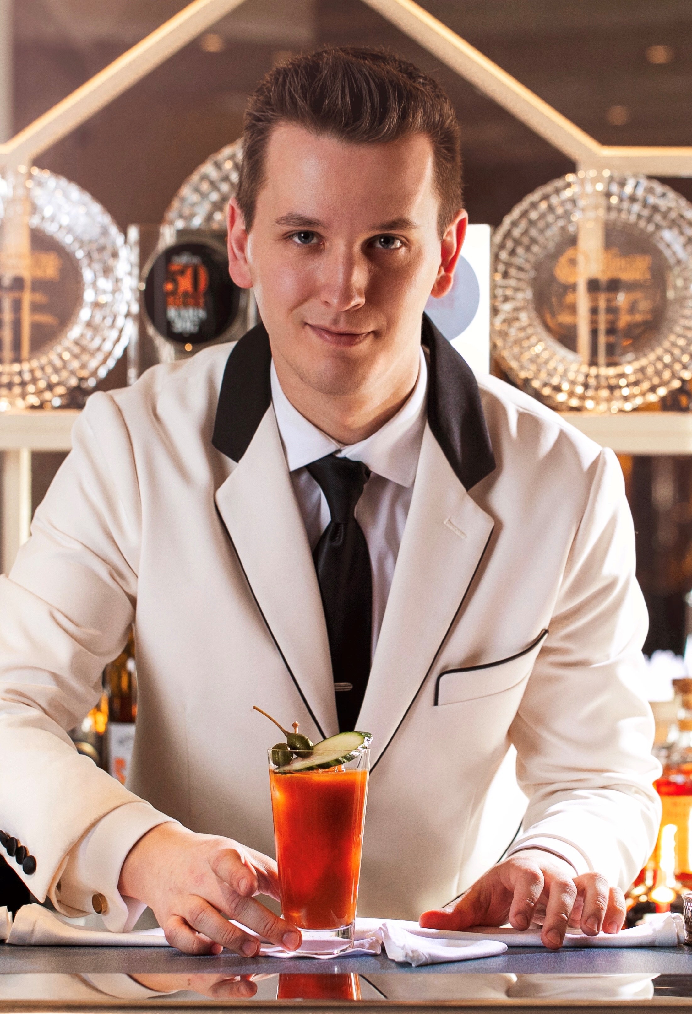 Maxim Schulte with Cocktail at Mandarin Oriental