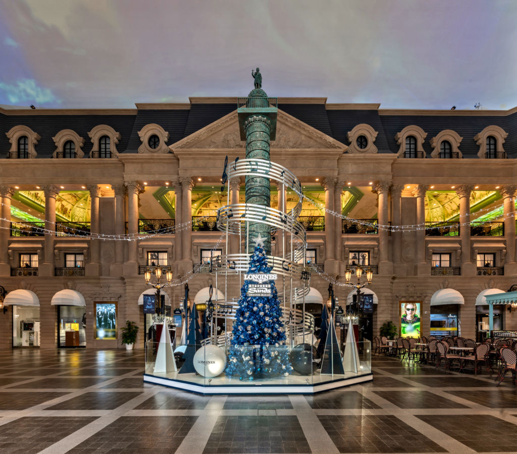 LOngines Christmas Tree