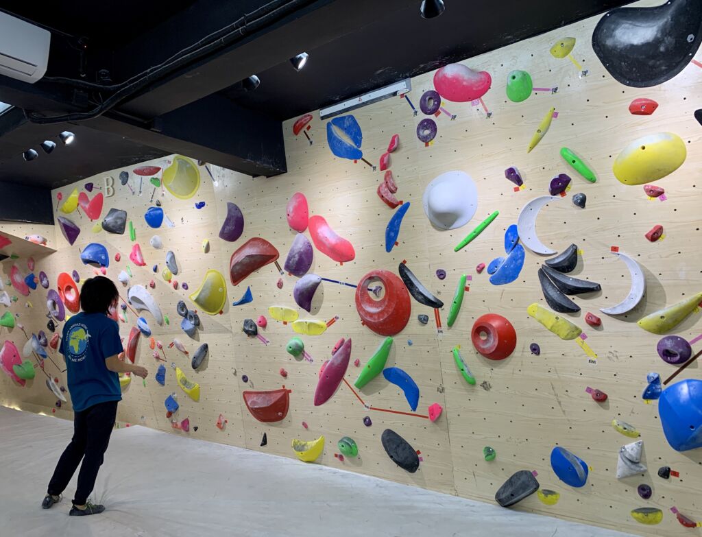 Solution Climbing Gym Macau Indoors Wall with Person