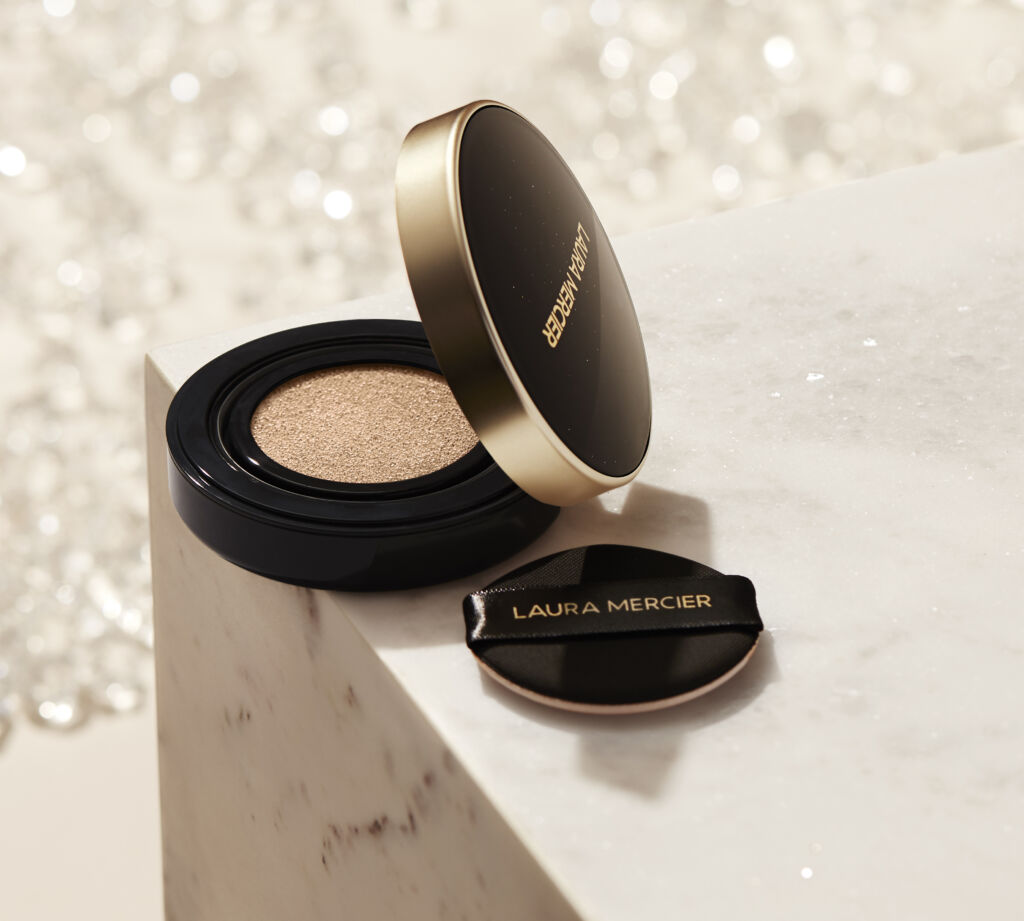 Laura Mercier Flawless Lumière Radiance-Perfecting Cushion march beauty buys