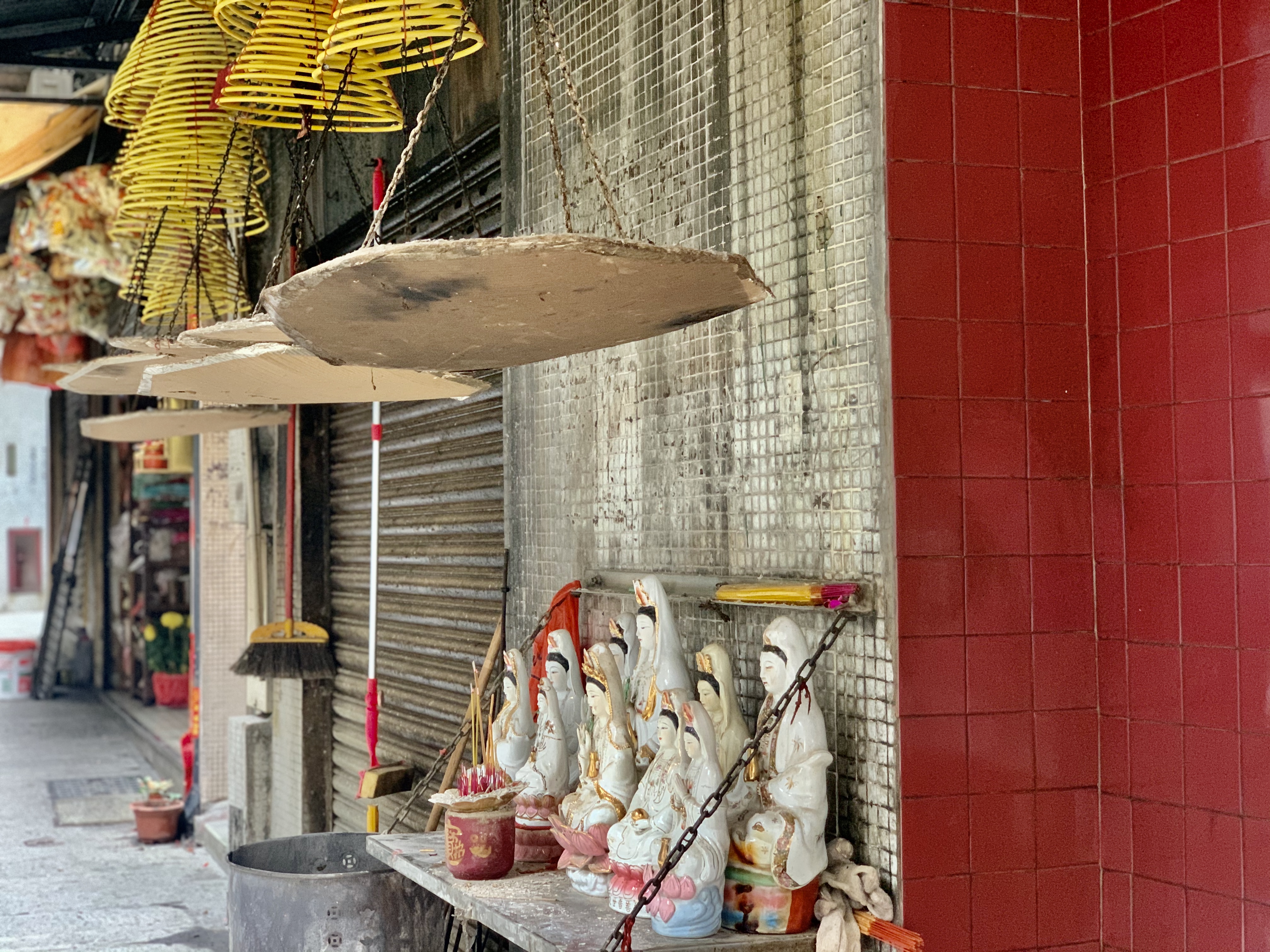 Rua do Bazarinho Praying Hall Outdoors Detail Macau Lifestyle