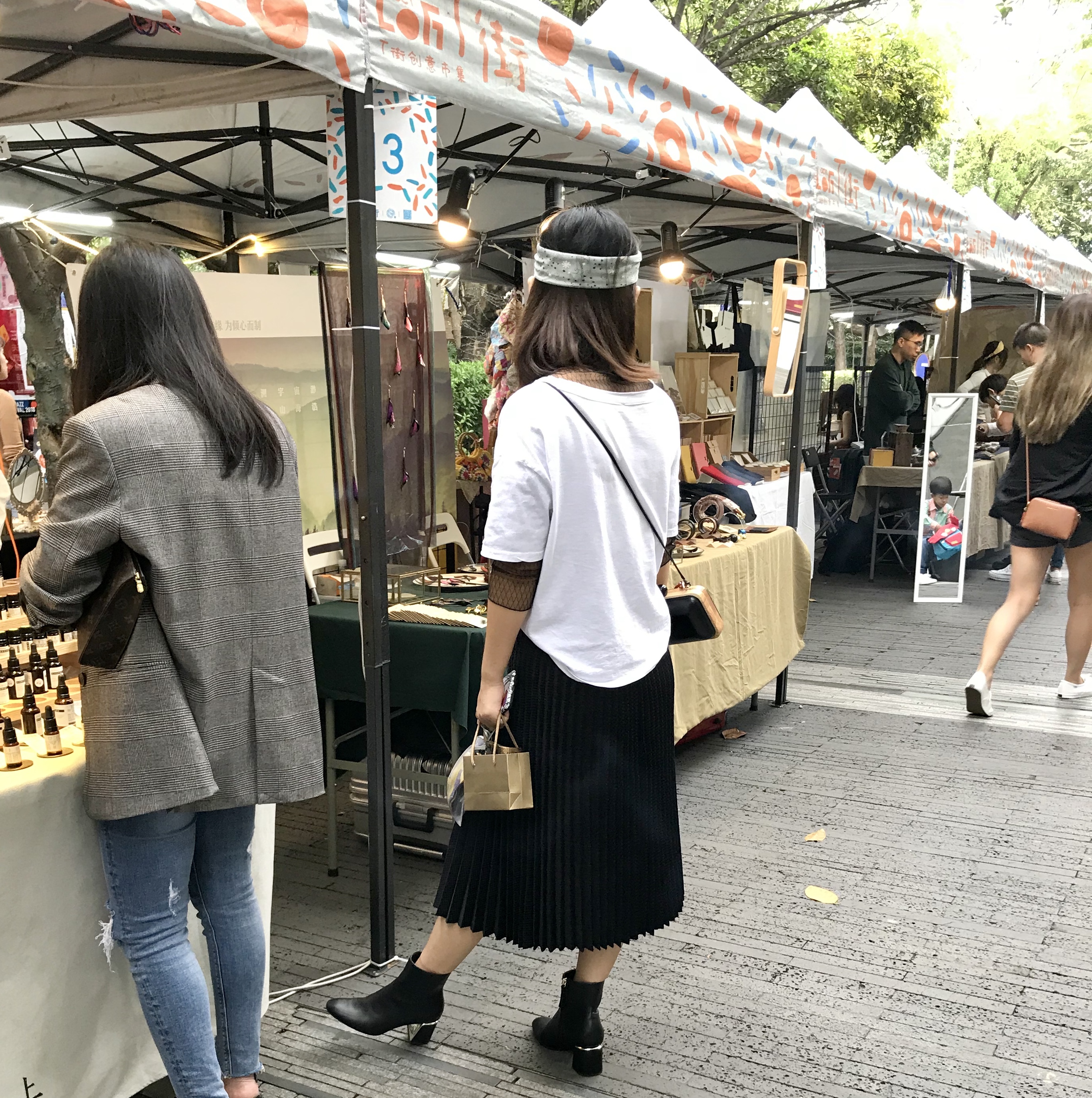 Shenzhen Flea Market Vintage Stands Sunday Day Trips Macau