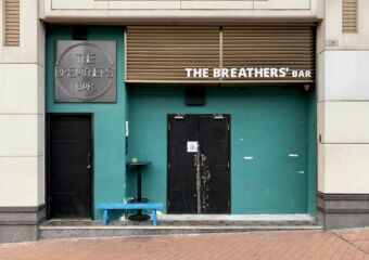Breathers Bar Exterior Frontdoor Macau Lifestyle