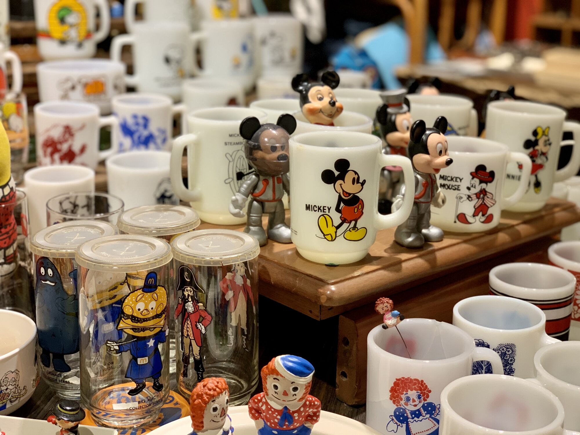 Collectore Vintage Shop Cups Collection Macau Lifestyle