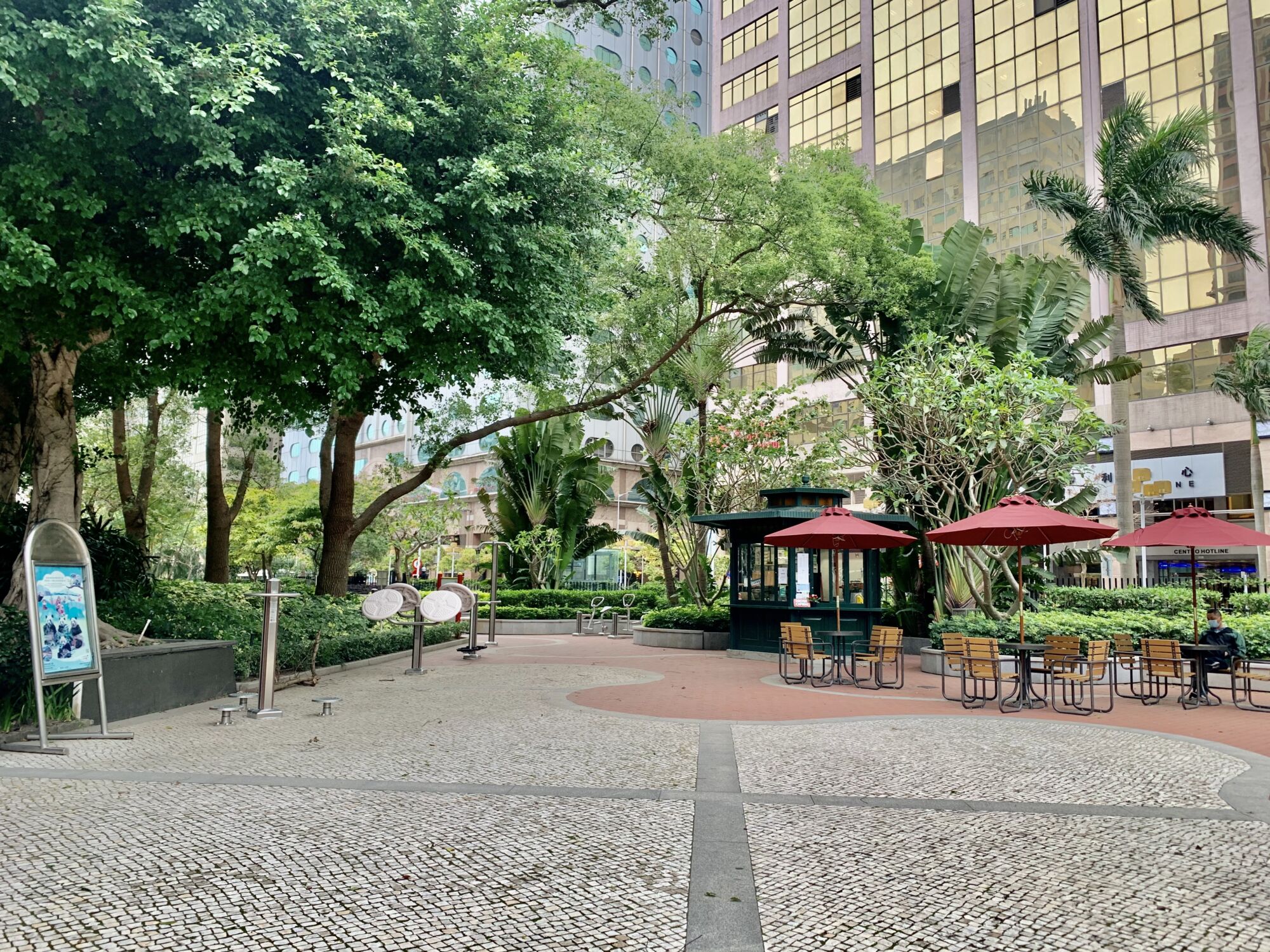 Dr Carlos DAssumpcao Garden Seating Area Macau Lifestyle Picnic spot Macau