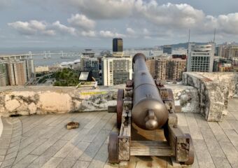 Guia Fortress Canon Pointing to the Bridge Macau Lifestyle