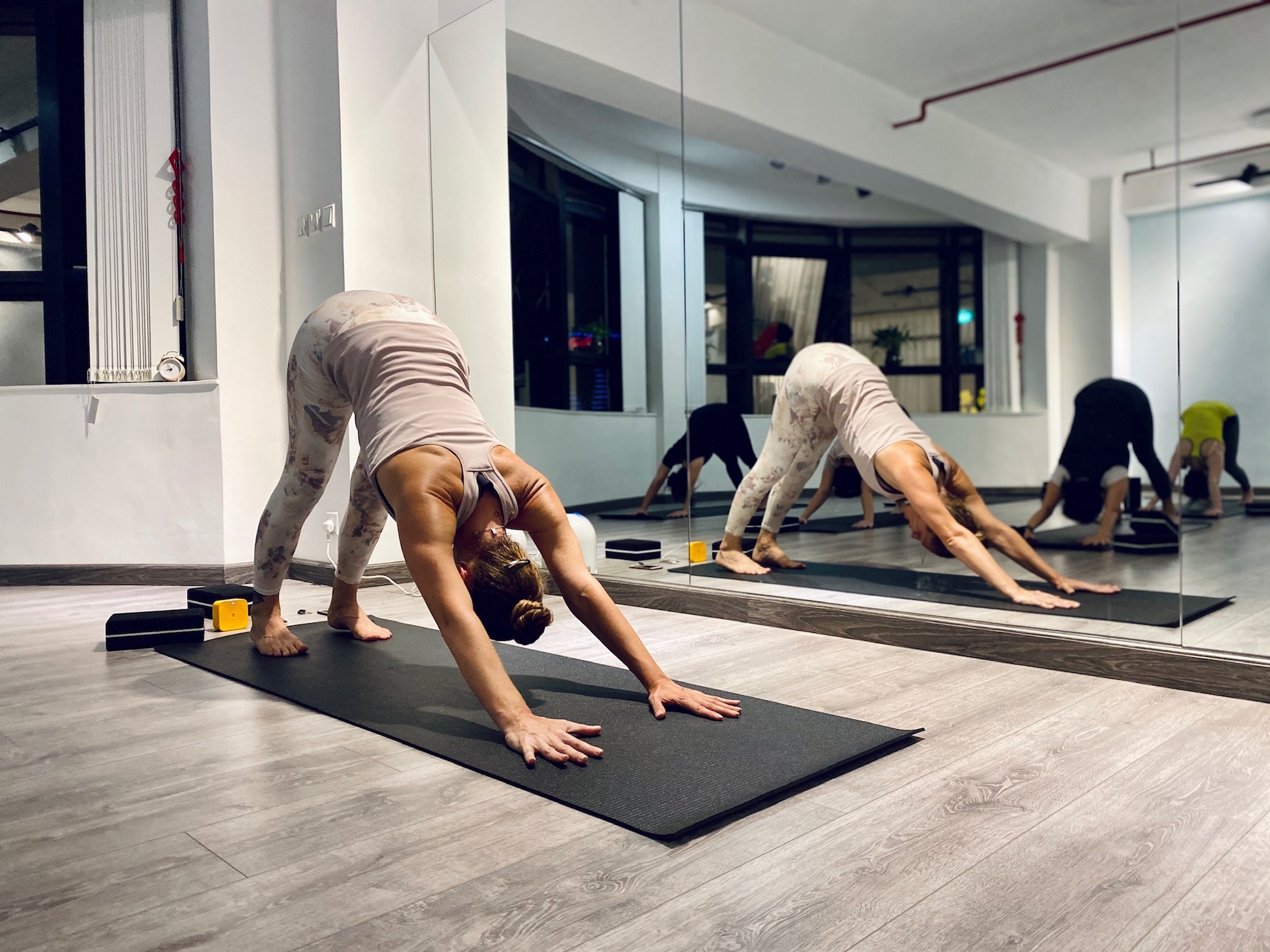 j&r yoga class studio macau_ksenia kuzmina
