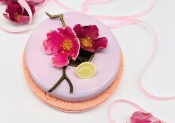 The Mandarin Cake Shop Mother’s Day cake 2020