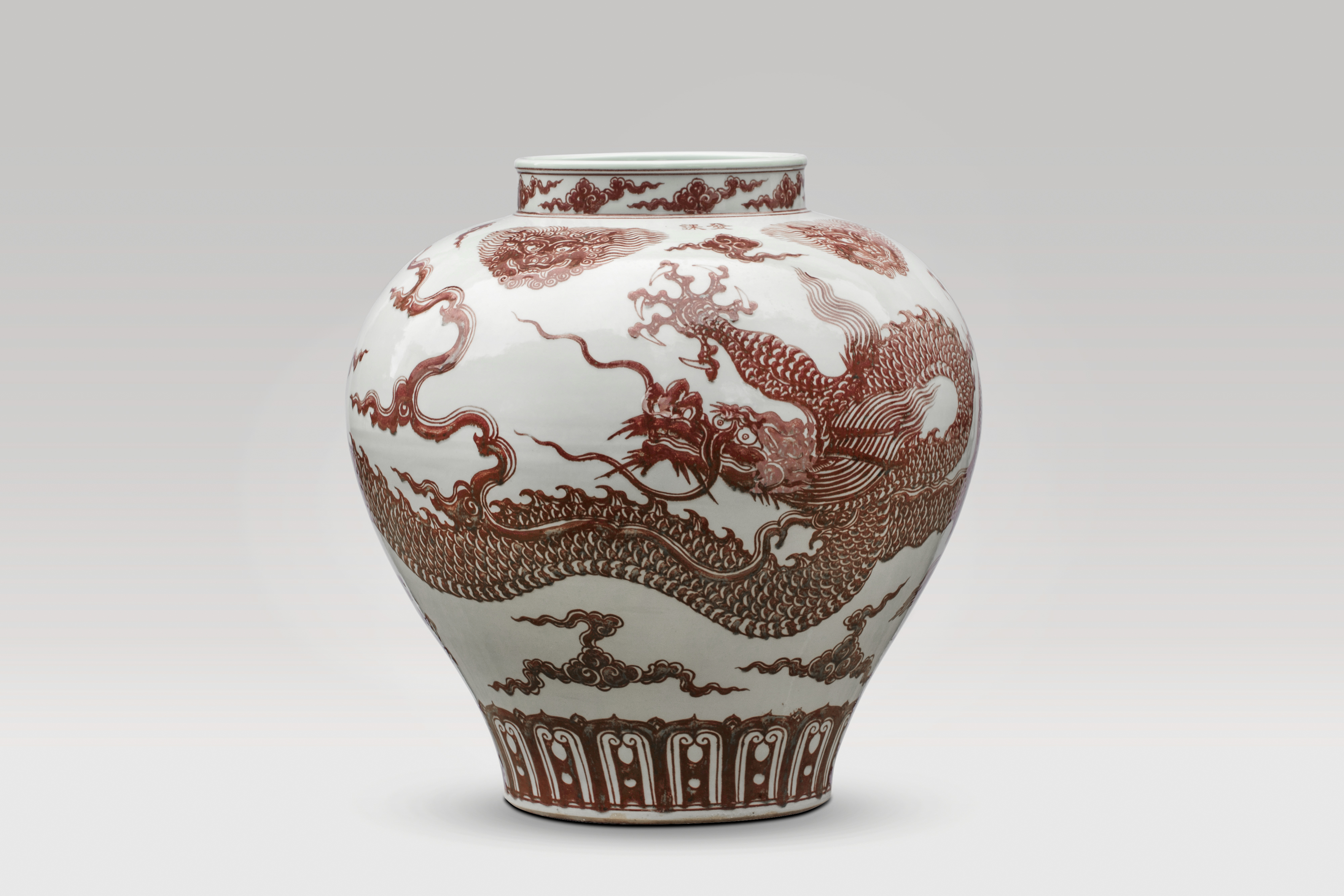 Ai Weiwei, Dragon Vase, 51 x 51 x 52 cm, porcelain, 2017 asian artists exhibitions