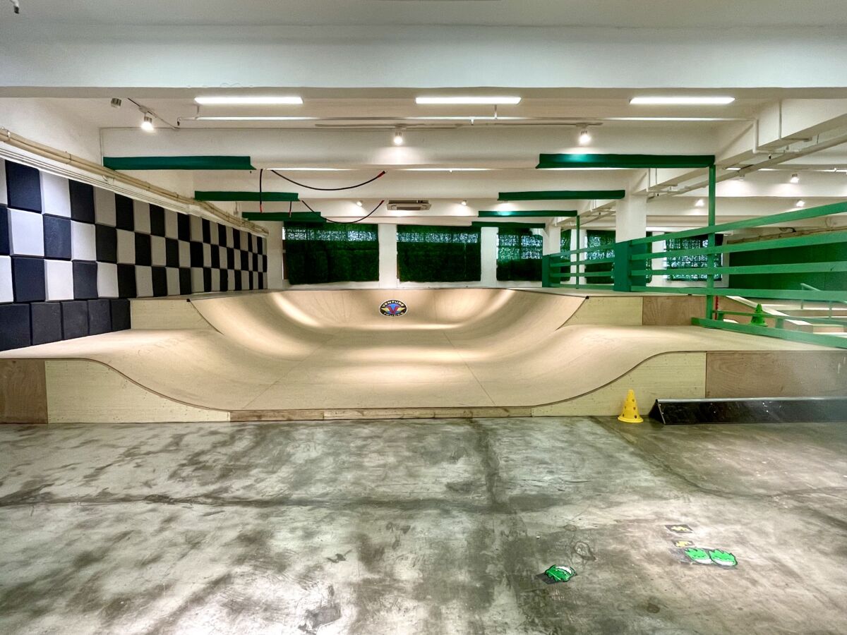 Ride2Exit indoor skate park