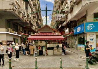 Three Lamps Food Stalls Macau Lifestyle