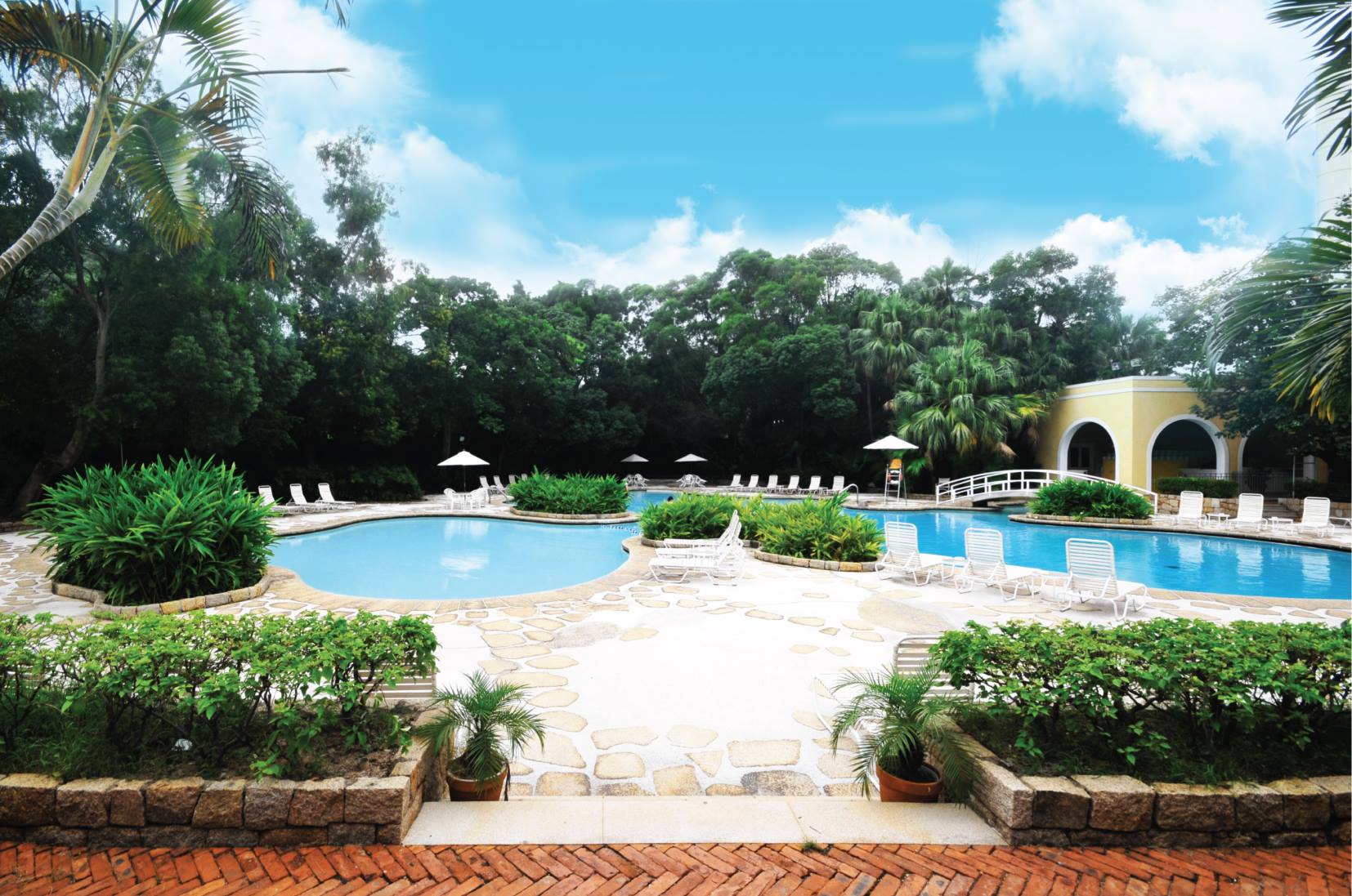 regency art hotel macau pool