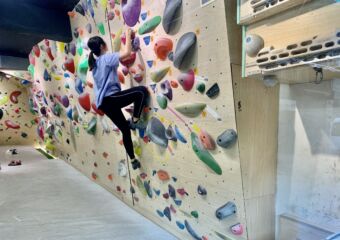 Solution Climbing Gym Wall with People Macau Lifestyle