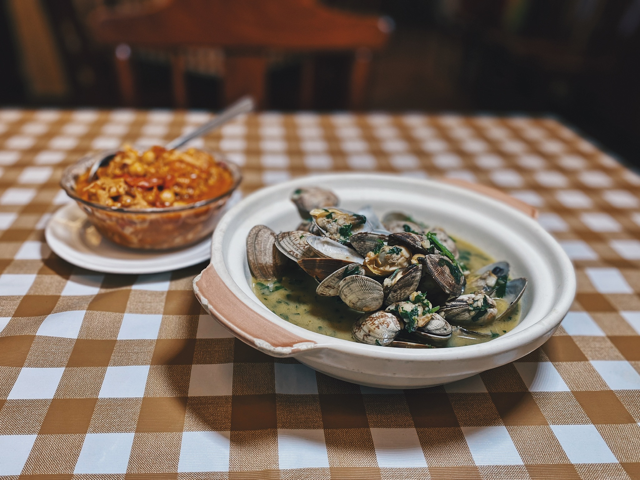a-lorcha-restaurant-macau-clams-beef-tripe-stew-portuguese