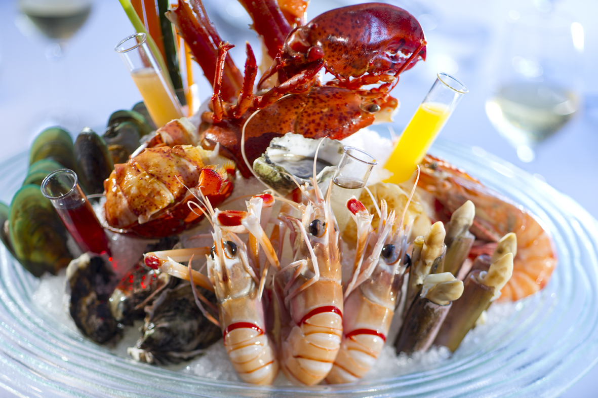 Photo-Mandarin Oriental, Macau-MOMAC FOOD SEAFOOD TOWER MAIN 02