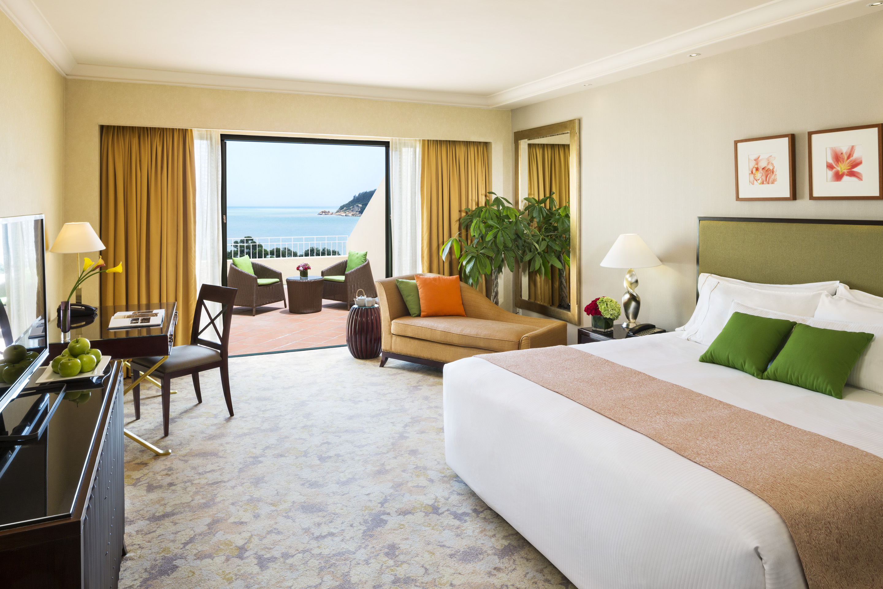 Grand Coloane Resort Macau – Grand Ocean View Room – King Bed