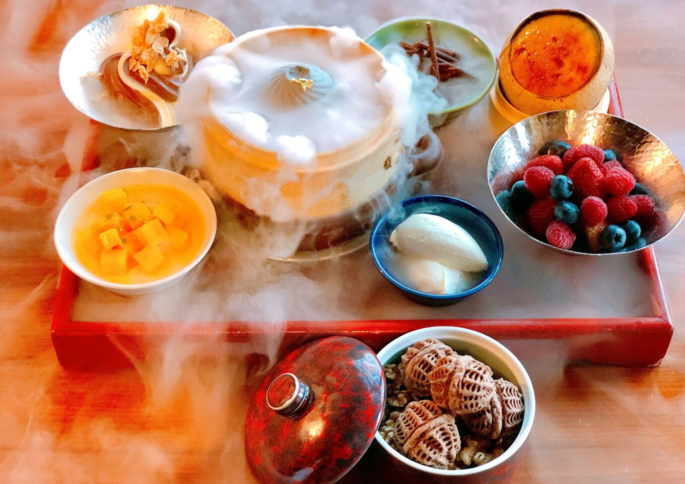 Beijing Kitchen Macau Lifestyle   Beijing Kitchen Dessert Platter 1360x960 