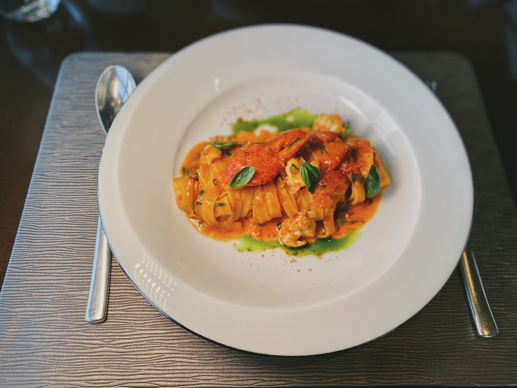 Homemade-Lobster-Tagliatelle-vida-rica-restaurant-mandarin-oriental-macau