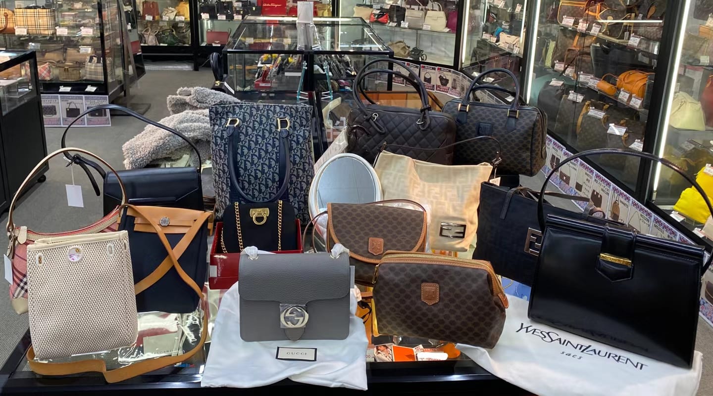 Vintage bags Lis Vintage Macau Online Shop