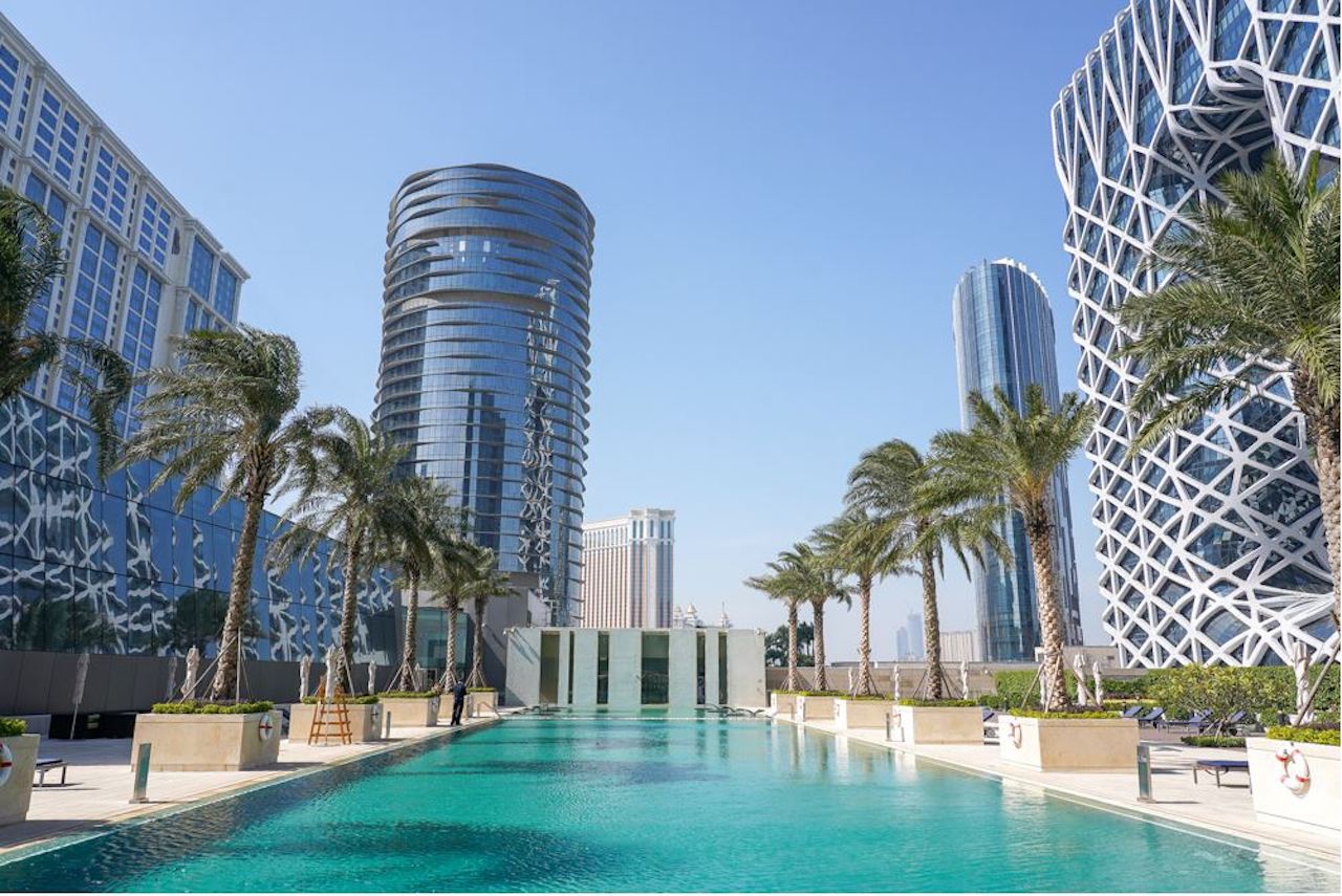 Grand Hyatt swimming Pool- daytime