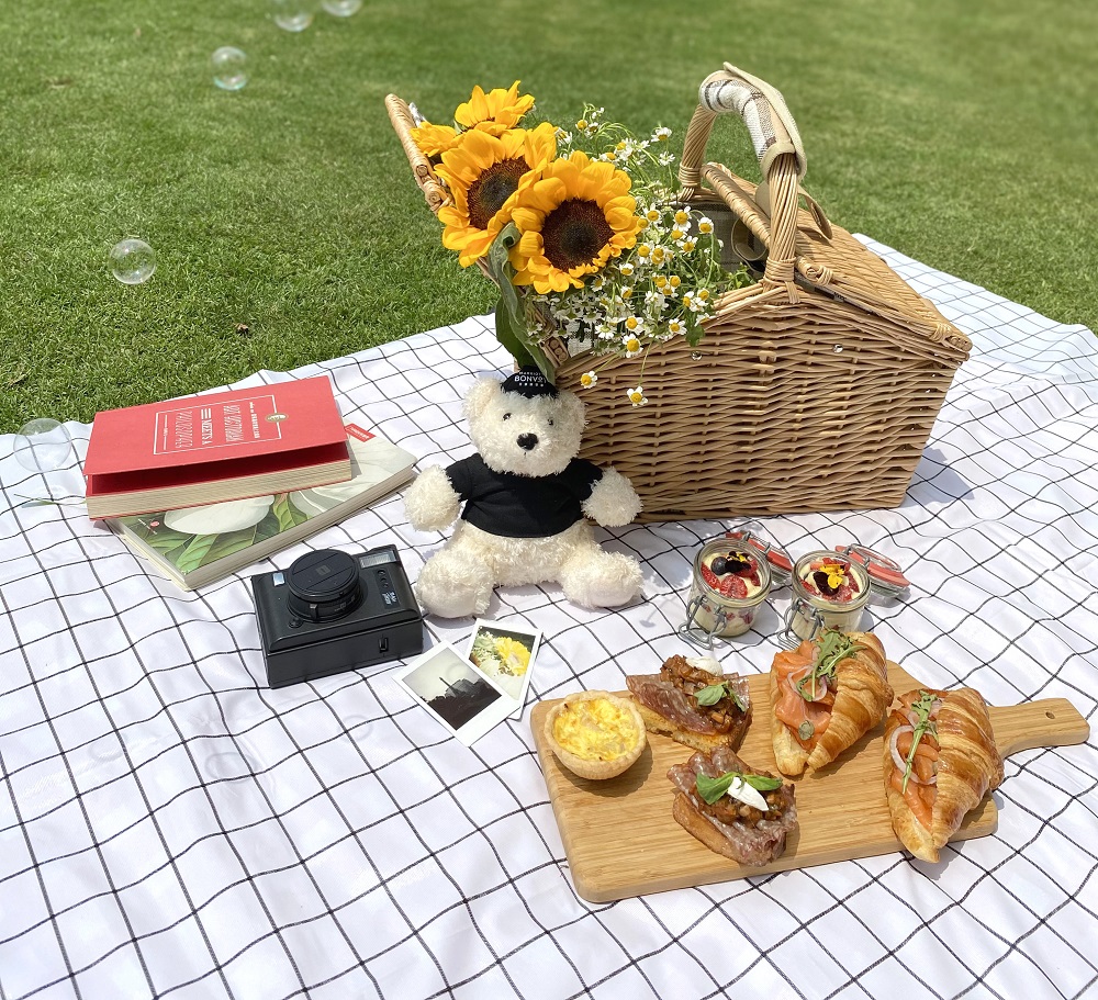 Picnic Table with Food and Mascot A Date with Spring Picnic Experience at Sheraton Grand Macao