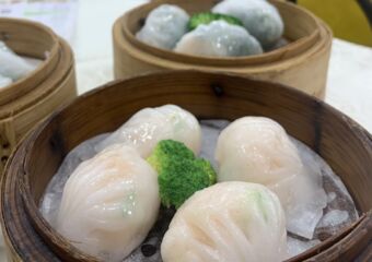 Wa Fong Indoor Dumplings Blurry background Macau Lifestyle