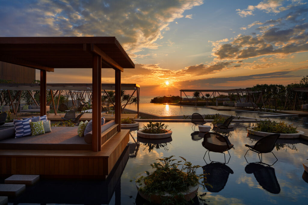 HOSHINOYA Okinawa Pool Sunset 1.jpg.jpg のコピー