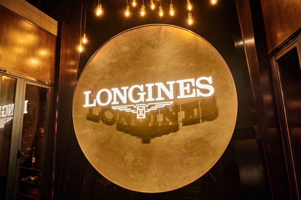 Longines Master Collection Now Shines in Macau emblem and silvery moon